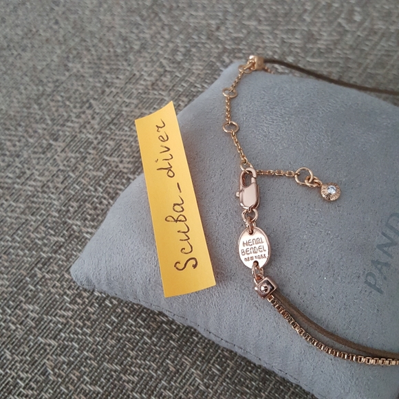 Brand New RARE Henri Bendel Rose Gold Necklace with Charms Pendants - Picture 4 of 11